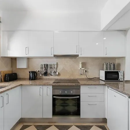 Balaia Golf Poolside Retreat Appartamento *