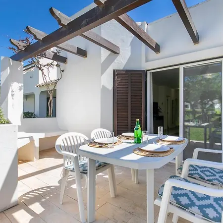 Balaia Golf Poolside Retreat Apartment Albufeira