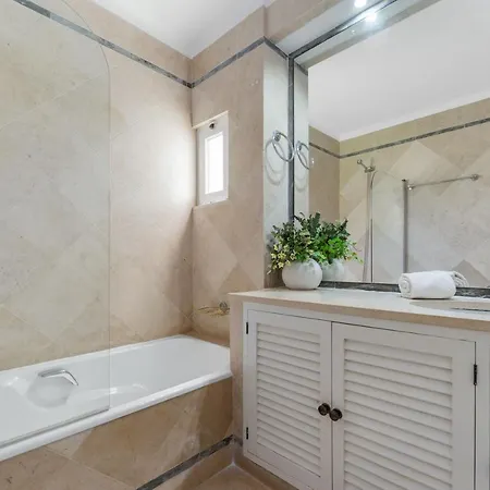 Balaia Golf Poolside Retreat 阿尔布费拉