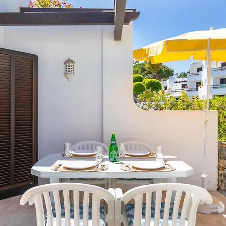 公寓 Balaia Golf Poolside Retreat