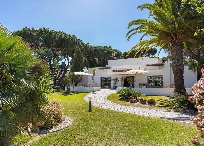 Balaia Golf Poolside Retreat * 알부페이라