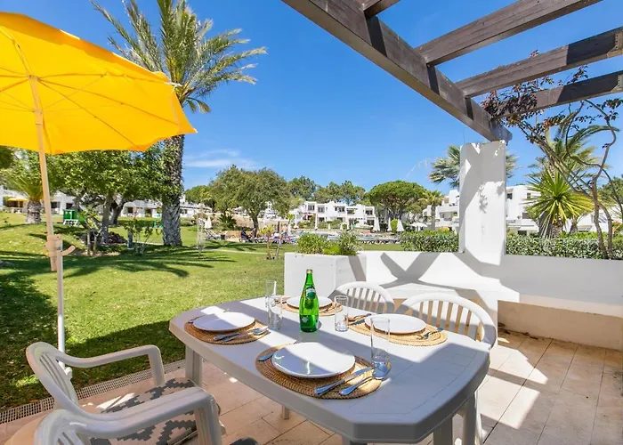 Balaia Golf Poolside Retreat *