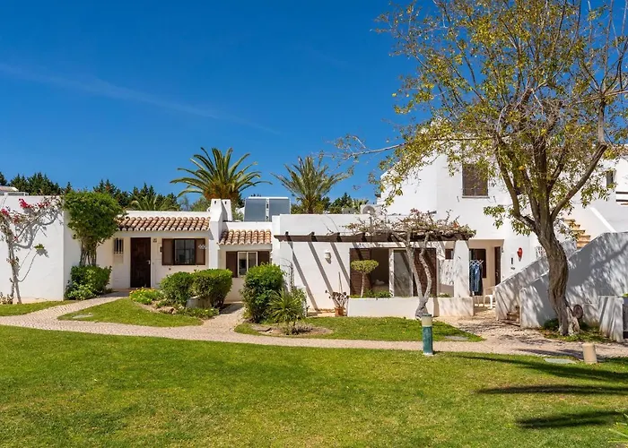 Balaia Golf Poolside Retreat *