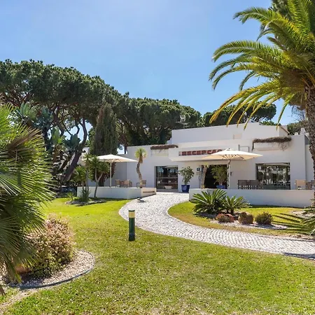 Balaia Golf Poolside Retreat * Αλμπουφέιρα