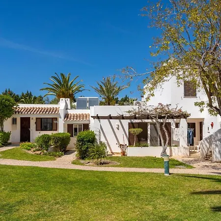 Balaia Golf Poolside Retreat *